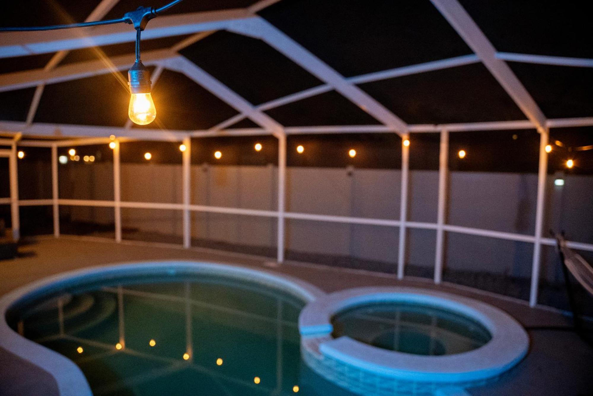 Stunning Modern Home In Tampa With Pool - Just 5 Minutes From Airport! Bagian luar foto