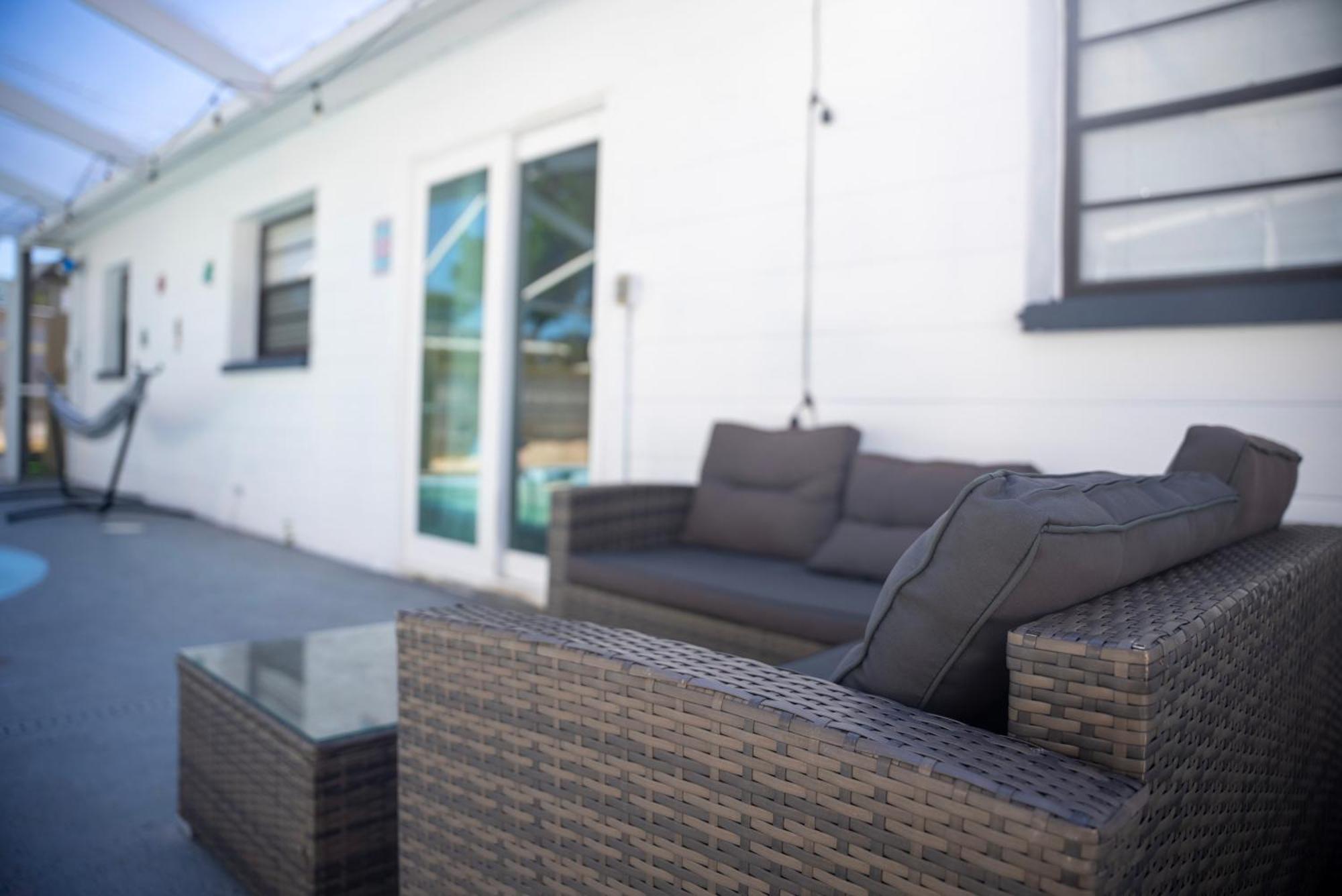 Stunning Modern Home In Tampa With Pool - Just 5 Minutes From Airport! Bagian luar foto
