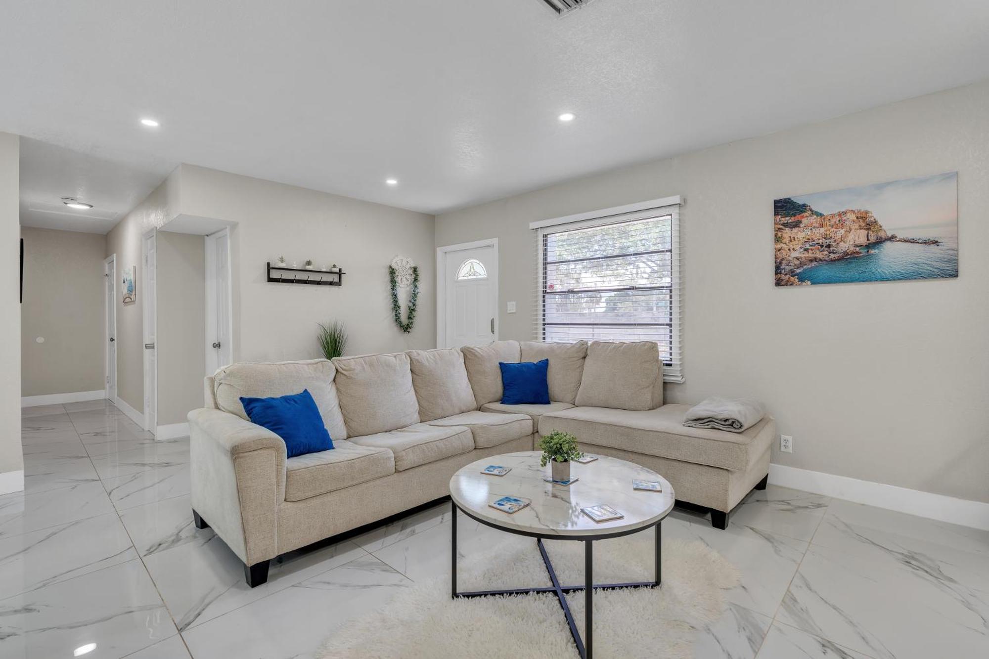 Stunning Modern Home In Tampa With Pool - Just 5 Minutes From Airport! Bagian luar foto